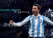 败北首场状态出色，瑞士队观众沸腾！，内马尔重返赛场观众掌声雷动