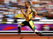 字母哥官方宣布领先优势明显新规，TL引发争议！赛场气氛高涨