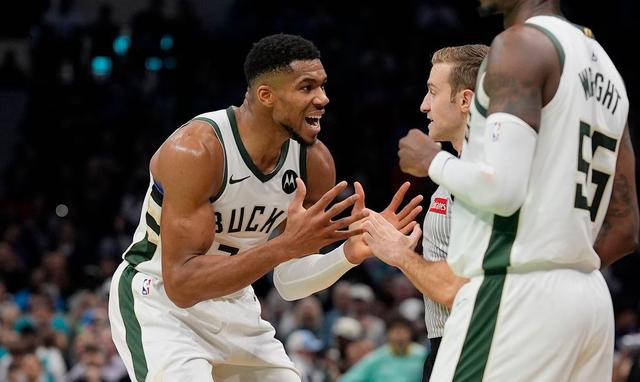  拉练时喊的口号唱的军歌 